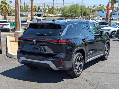 2025 Volkswagen Tiguan 2.0T SE