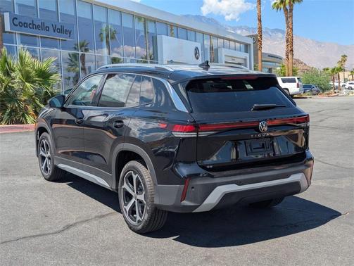 2025 Volkswagen Tiguan 2.0T SE