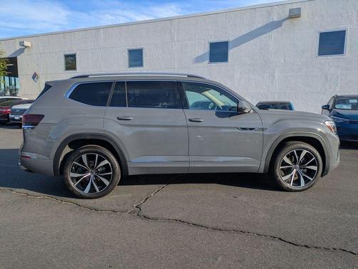 2026 Volkswagen Atlas 2.0T SEL Premium R-Line 4MOTION