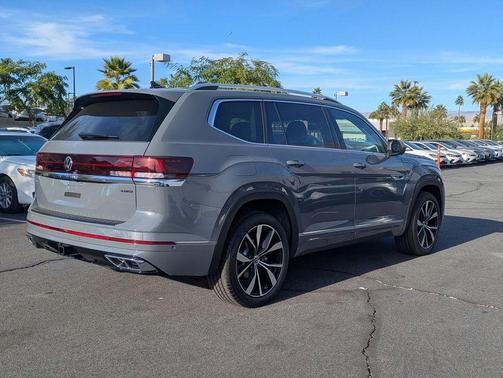 2026 Volkswagen Atlas 2.0T SEL Premium R-Line 4MOTION