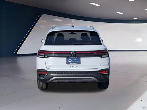 2025 Volkswagen Taos 1.5T SE