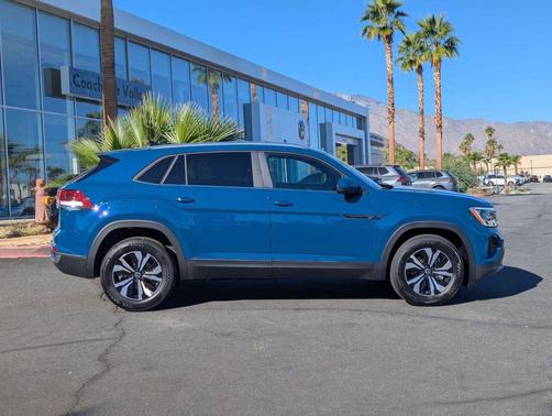 2026 Volkswagen Atlas Cross Sport 2.0T SE