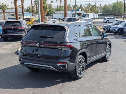 2025 Volkswagen Taos 1.5T SE