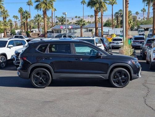 2025 Volkswagen Taos 1.5T SEL