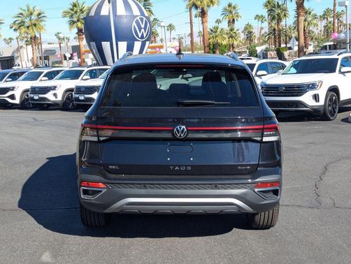 2025 Volkswagen Taos 1.5T SEL
