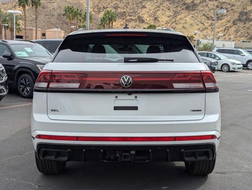 2025 Volkswagen Atlas Cross Sport 2.0T SEL