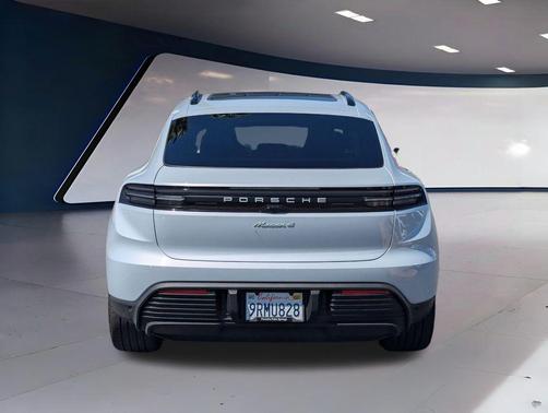 2024 Porsche Macan 4