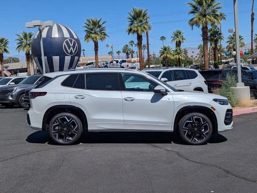 2025 Volkswagen Tiguan 2.0T SE R-Line Black 4MOTION