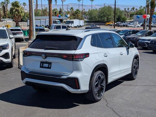 2025 Volkswagen Tiguan 2.0T SE R-Line Black 4MOTION