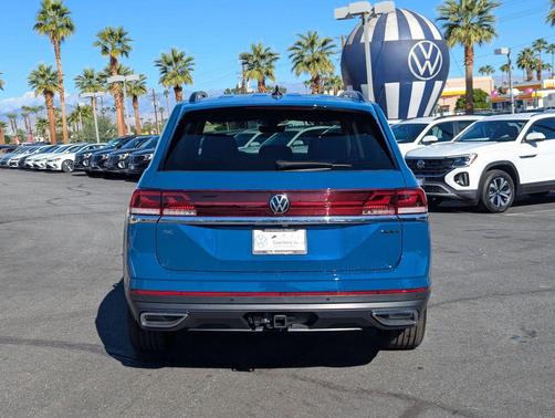 2026 Volkswagen Atlas 2.0T SE w/Technology 4MOTION