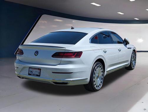 2023 Volkswagen Arteon 2.0T SEL Premium R-Line 4MOTION