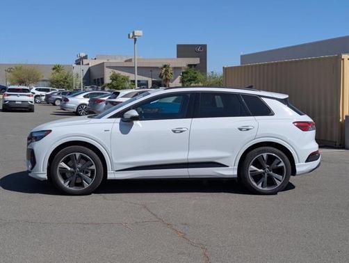 2025 Audi Q4 e-tron Premium 55 quattro