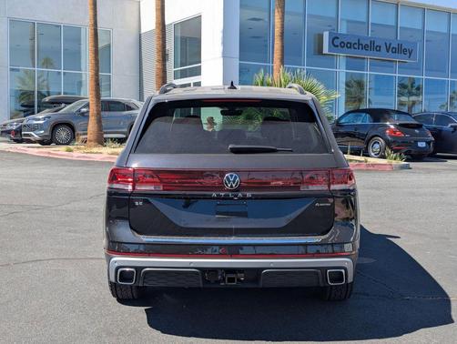 2026 Volkswagen Atlas 2.0T Peak Edition