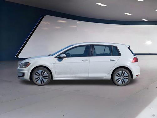 2016 Volkswagen e-Golf SE
