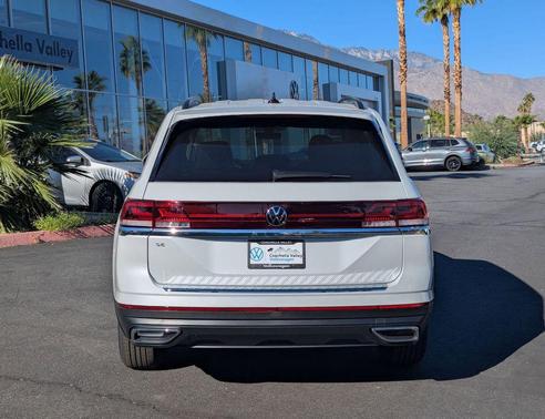 2026 Volkswagen Atlas 2.0T SE