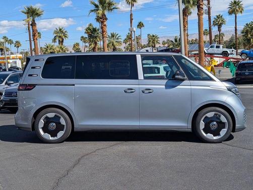 2025 Volkswagen ID. Buzz Pro S Plus