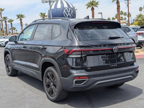 2025 Volkswagen Taos 1.5T SE Black