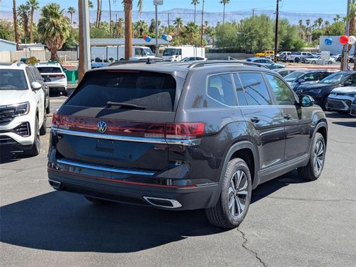 2026 Volkswagen Atlas 2.0T SE