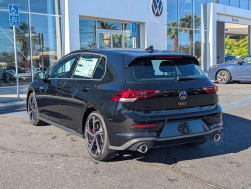 2025 Volkswagen Golf GTI 2.0T SE DSG