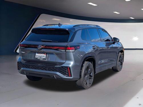 2025 Volkswagen Tiguan 2.0T SE R-Line Black 4MOTION