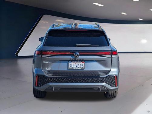 2025 Volkswagen Tiguan 2.0T SE R-Line Black 4MOTION