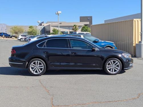 2018 Volkswagen Passat 2.0T SE