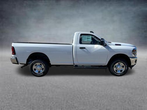 2026 RAM 2500 Tradesman Regular Cab 4x4 8' Box