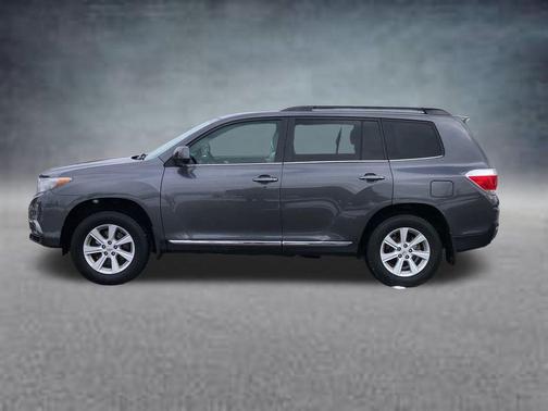 2013 Toyota Highlander SE