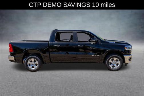 Diamond Black Crystal Pearlcoat 2026 RAM 1500 Big Horn/Lone Star