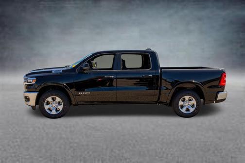 Diamond Black Crystal Pearlcoat 2026 RAM 1500 Big Horn/Lone Star