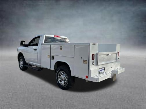 Bright White Clearcoat 2026 RAM 2500 Tradesman Regular Cab 4x4 8' Box