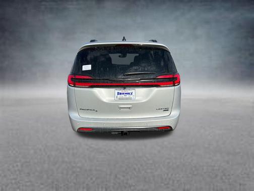 2026 Chrysler Pacifica Limited