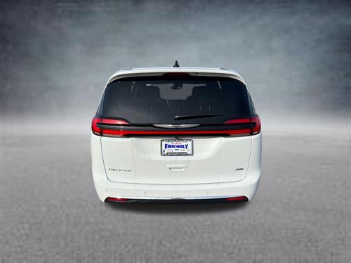 2026 Chrysler Pacifica L