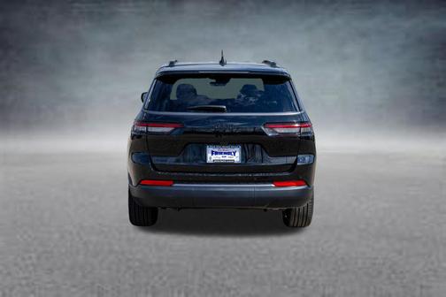 Diamond Black Crystal Pearlcoat 2026 Jeep Grand Cherokee L Limited