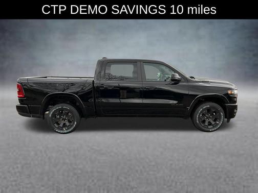Diamond Black Crystal Pearlcoat 2026 RAM 1500 Big Horn/Lone Star