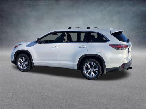 2016 Toyota Highlander LE Plus
