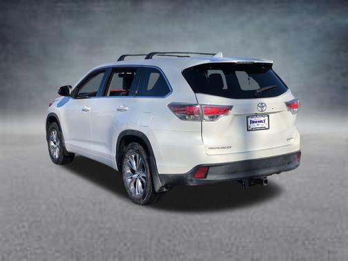 2016 Toyota Highlander LE Plus