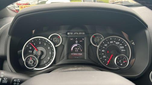 Bright White Clearcoat 2026 RAM 1500 Big Horn/Lone Star