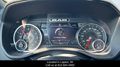 Diamond Black Crystal Pearlcoat 2026 RAM 1500 Laramie