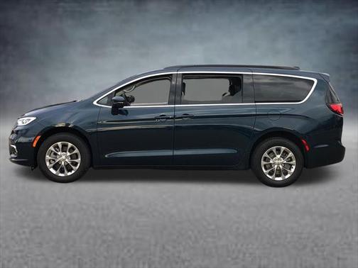 2022 Chrysler Pacifica Touring L AWD
