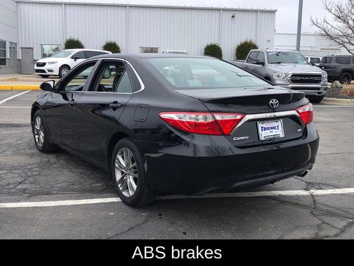 2017 Toyota Camry SE