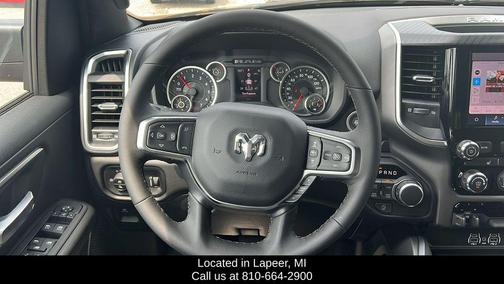 Diamond Black Crystal Pearlcoat 2026 RAM 1500 Big Horn/Lone Star
