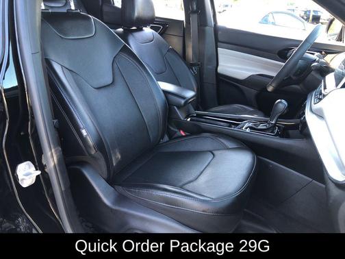Diamond Black Crystal Pearlcoat 2023 Jeep Compass Limited