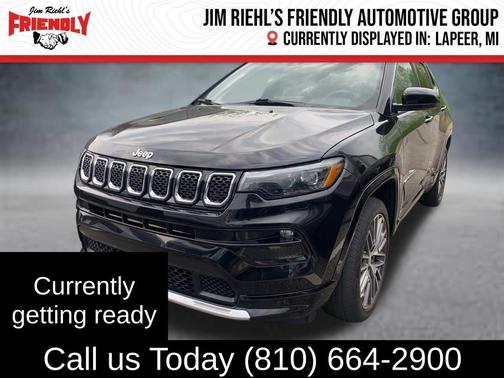 Diamond Black Crystal Pearlcoat 2023 Jeep Compass Limited