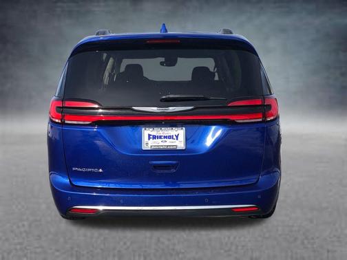 2021 Chrysler Pacifica Touring