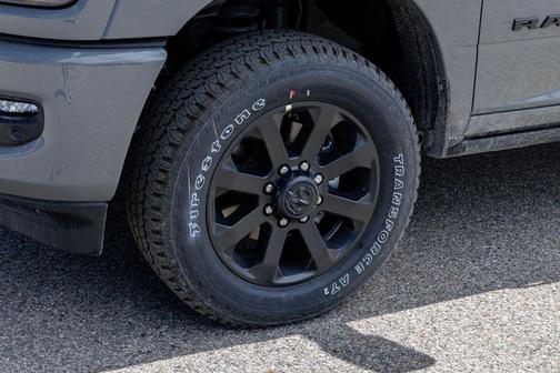 Ceramic Gray Clearcoat 2026 RAM 3500 Laramie Crew Cab 4x4 6'4' Box