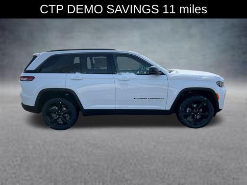 Bright White Clearcoat 2026 Jeep Grand Cherokee Limited
