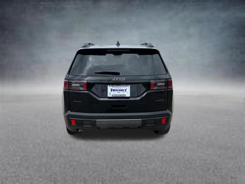 2026 Jeep Cherokee Laredo 4x4