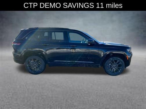 Diamond Black Crystal Pearlcoat 2026 Jeep Grand Cherokee Limited