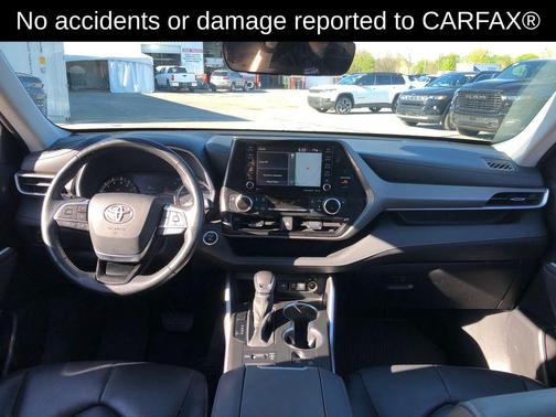 Magnetic Gray Metallic 2021 Toyota Highlander XLE